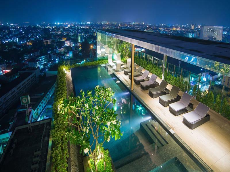 Hoc5 The Astra Night Bazaar Appartement